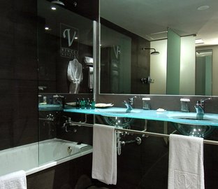 Bathroom Vincci Marítimo 4*  Barcelona