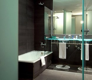 Bathroom Vincci Marítimo 4*  Barcelona